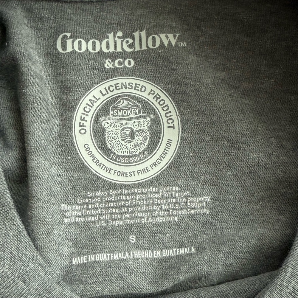 Goodfellow Smokey Bear Graphic T-Shirt Grey Men’s Size Small Short-Sleeve New - Picture 3 of 4